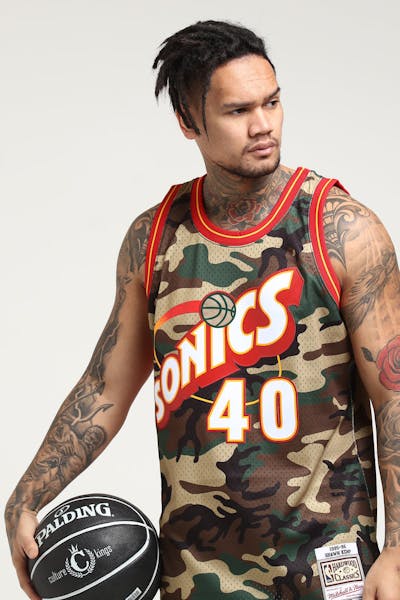 Mitchell & Ness Seattle Supersonics Shawn Kemp #40 Swingman NBA Jersey Camo
