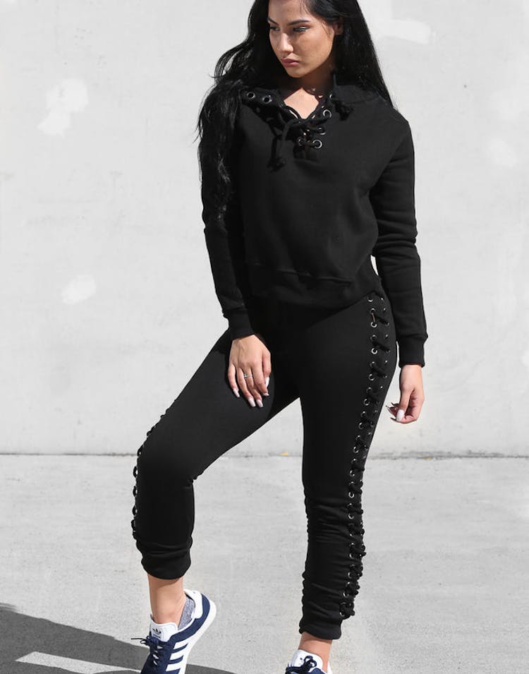 Nana Judy Beverley Lace Up Hood Black