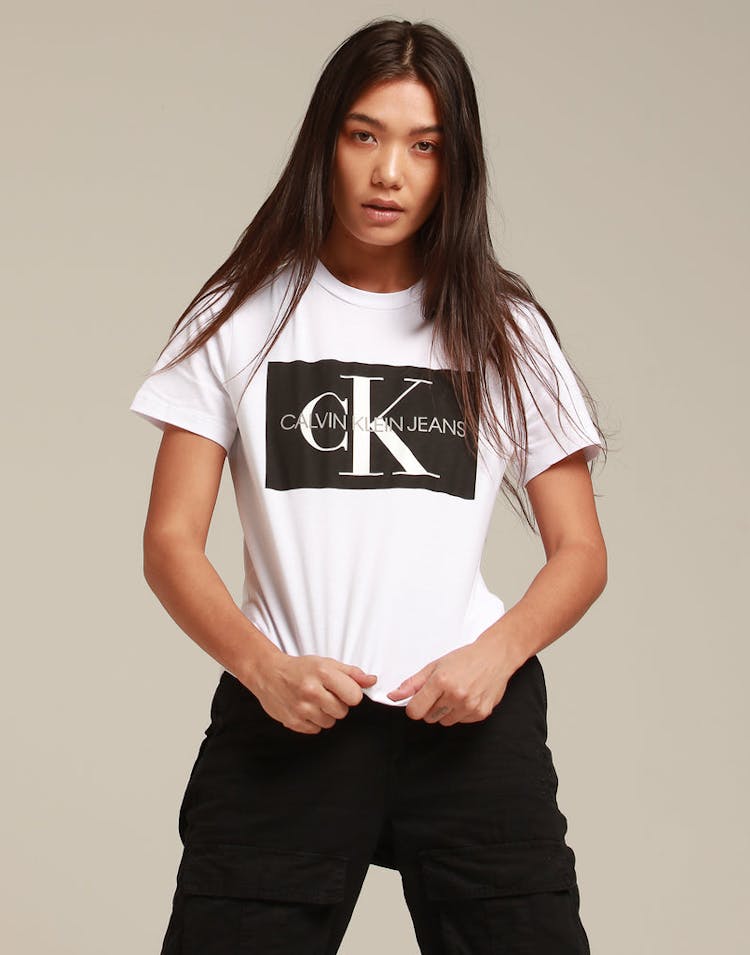 Calvin Klein Women's Iconic Monogram Box Straight White/Black