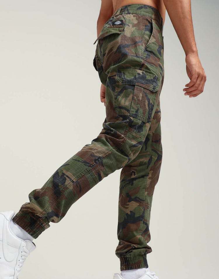 Dickies Baytown Camo Cuffed Cargo Pant Camo