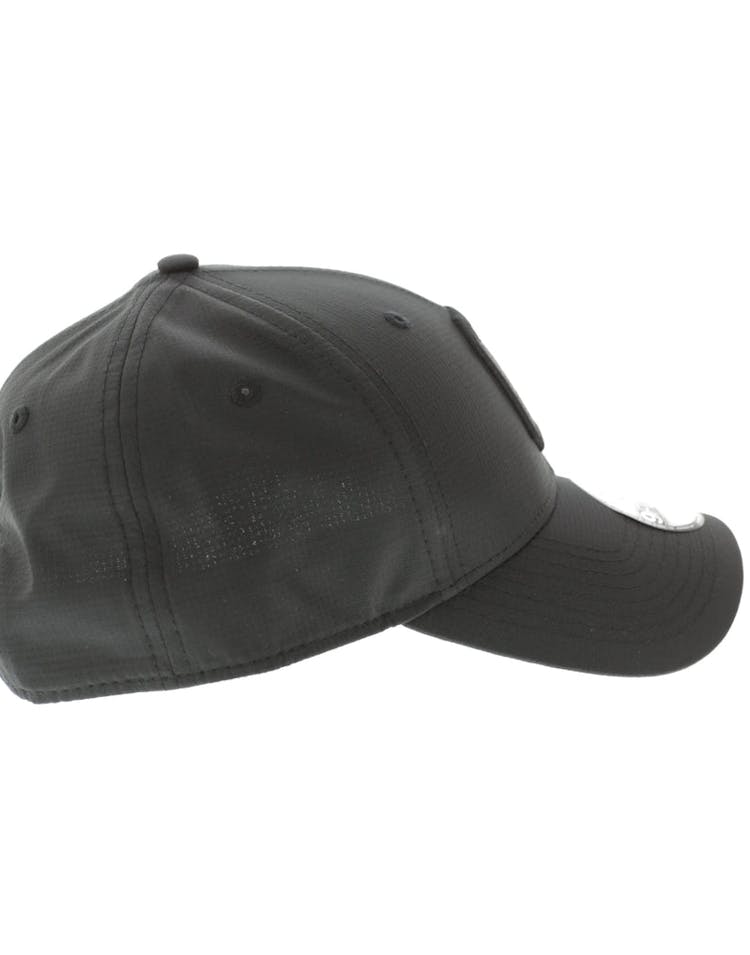 New Era Cleveland Indians 940 Ripstop Snapback Black