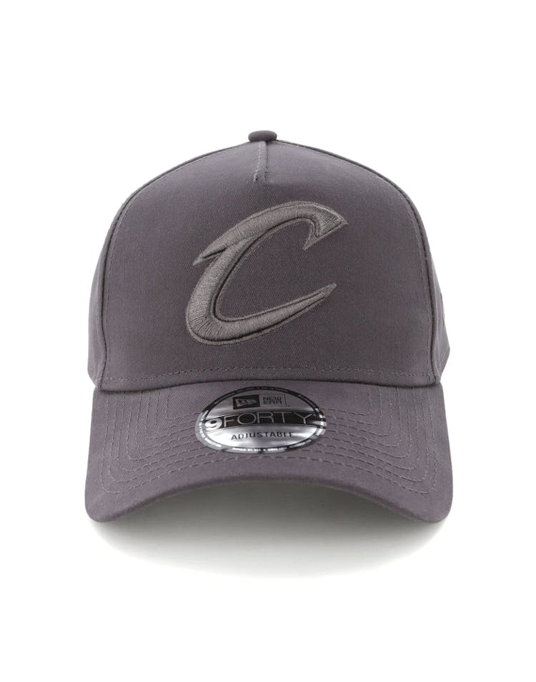 New Era Cleveland Cavaliers 9FORTY A-Frame Snapback Iron Gate