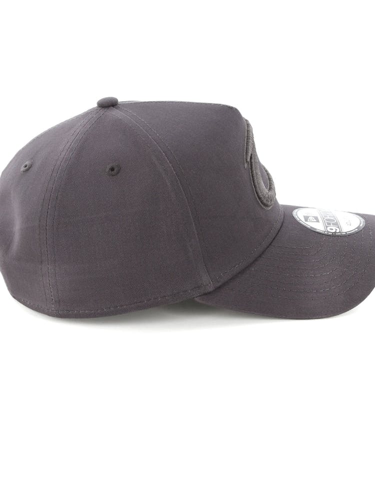 New Era Cleveland Cavaliers 9FORTY A-Frame Snapback Iron Gate
