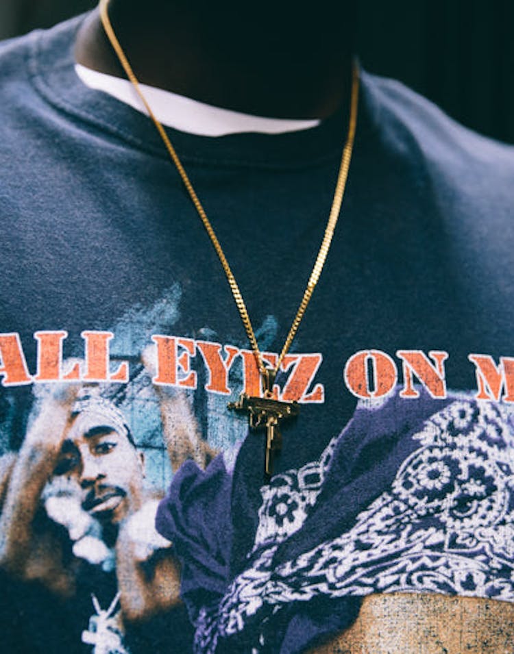Veritas Uzi Pendant Chain Gold