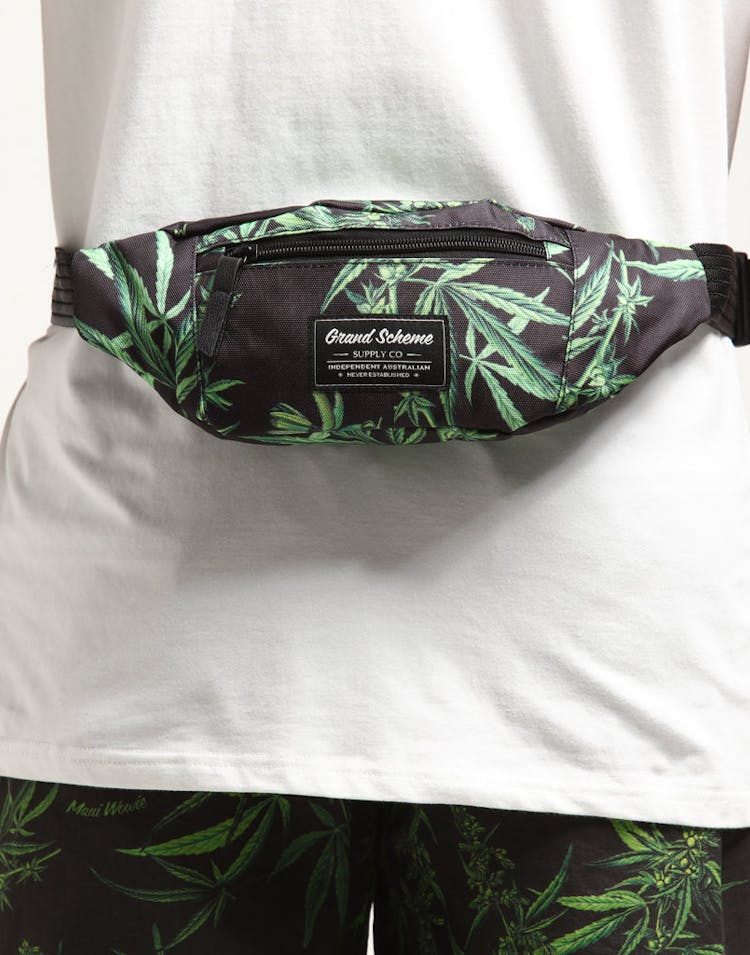 GRAND SCHEME MAUI WOWIE BUMBAG BLACK
