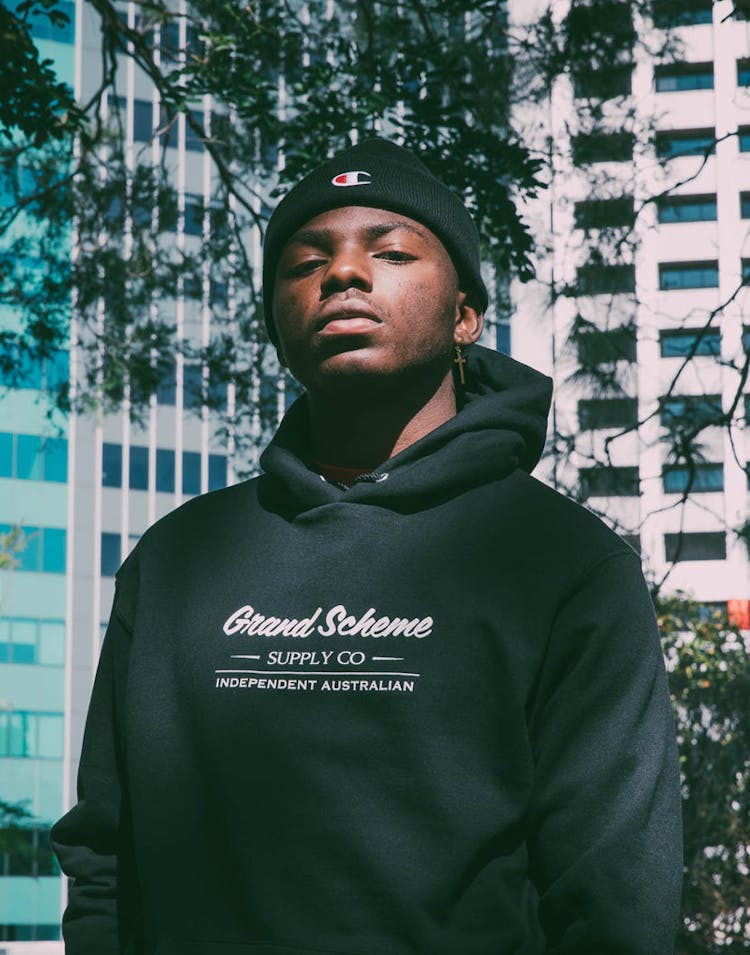 Grand Scheme Independent Aus Hood Black