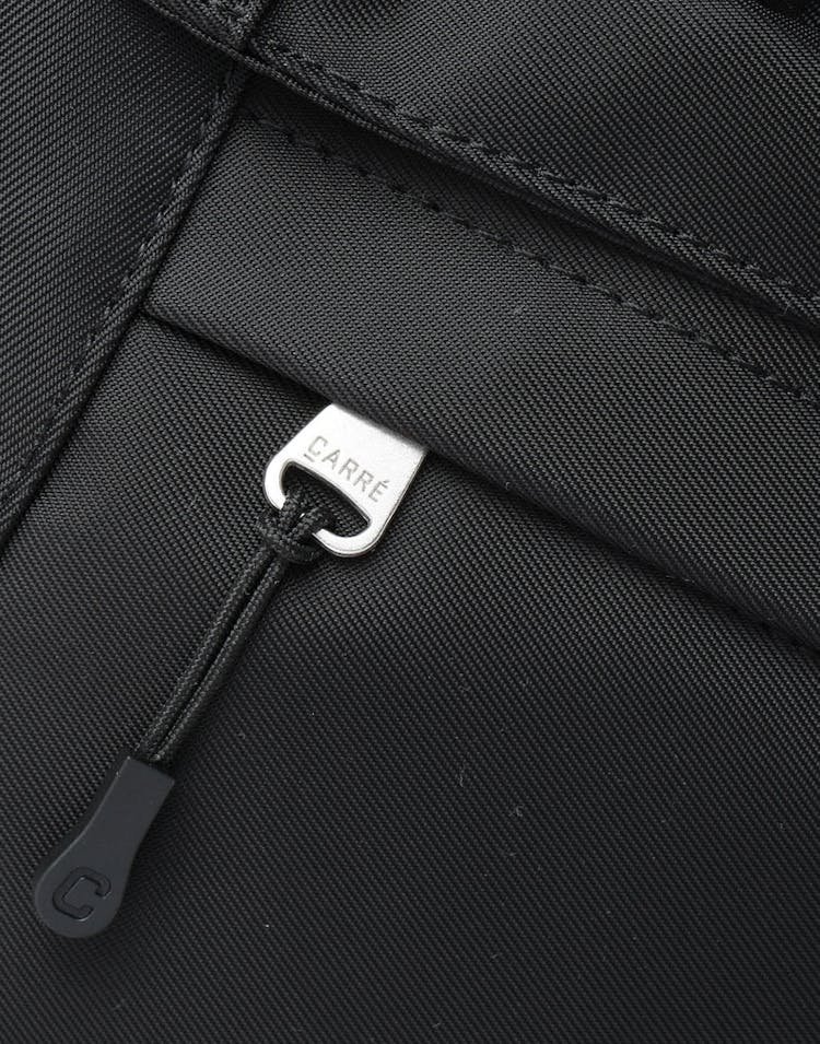 Carré Marked Sling Bag Black