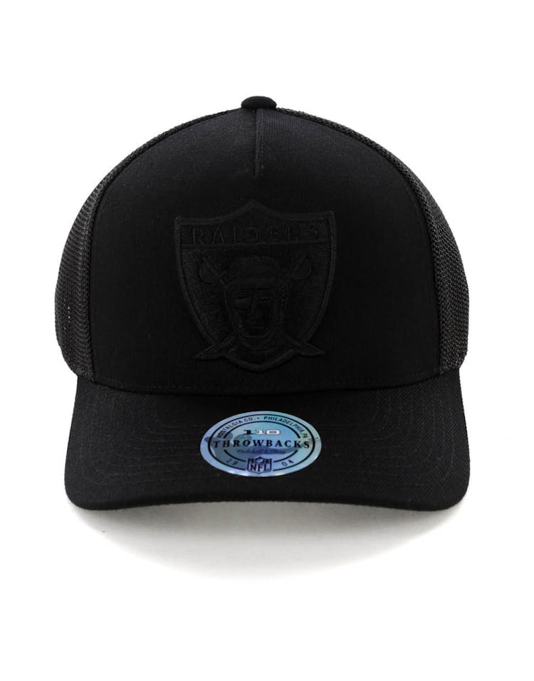 Mitchell & Ness Raiders 110 Snapback Trucker Black/Black