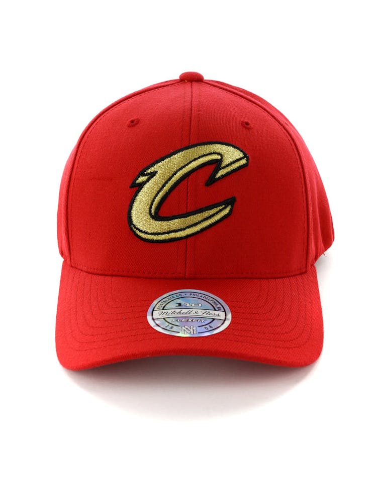 Mitchell & Ness Cleveland Cavaliers 110 Snapback Red/Gold