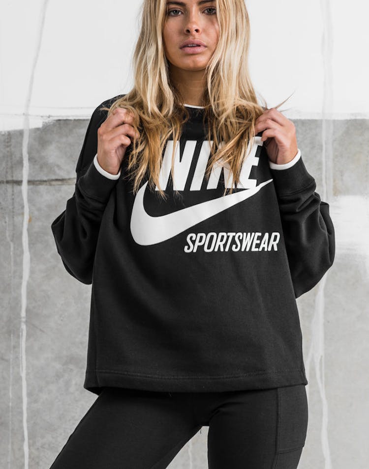 Nike Women's Sportswear Crew Black