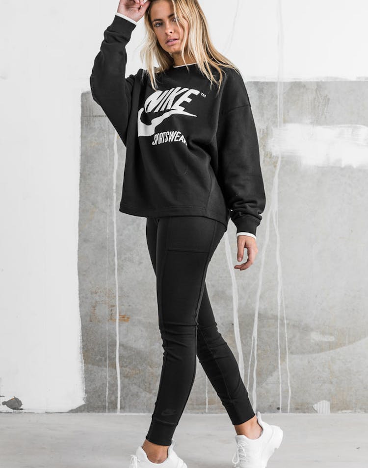 Nike Women's Sportswear Crew Black