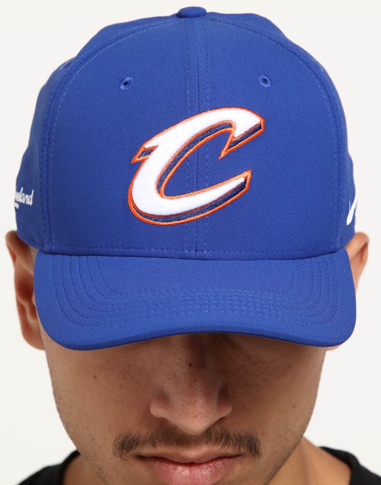 Nike Cleveland Cavaliers City Edition Dry Arobill Classic99 Snapback Blue/Blue