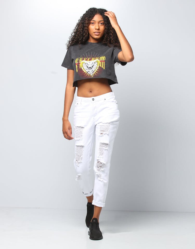 Nana Judy Women's Nash Crop Tee Vintage Black