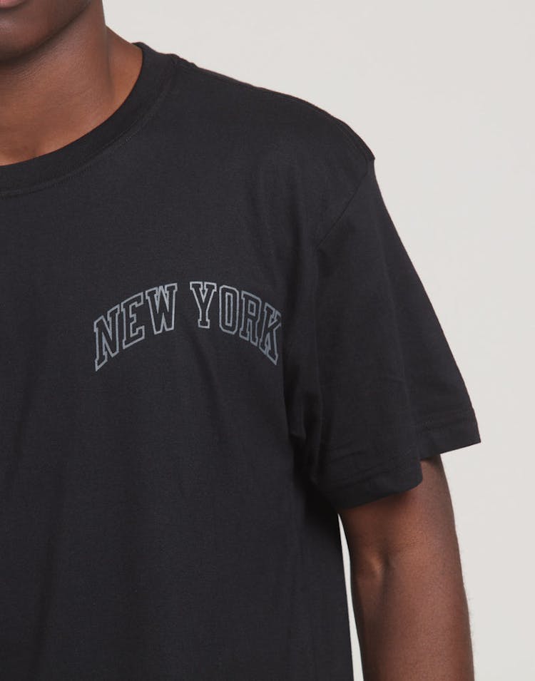 Mitchell & Ness New York Knicks Tonal Wordmark SS Tee Black