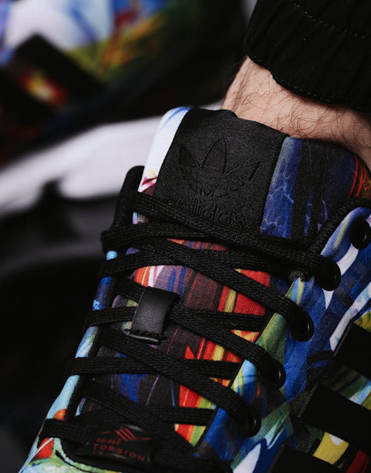 ZX Flux Black/white/mul