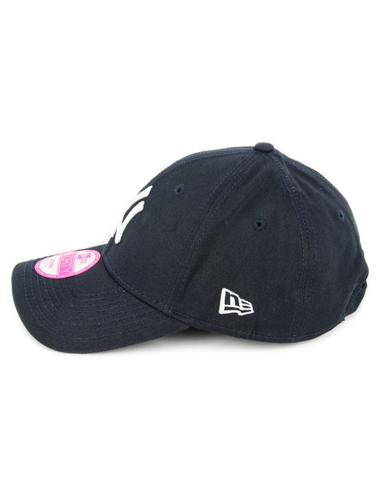 New Era Women's Yankees 9FORTY Strapback Navy/white
