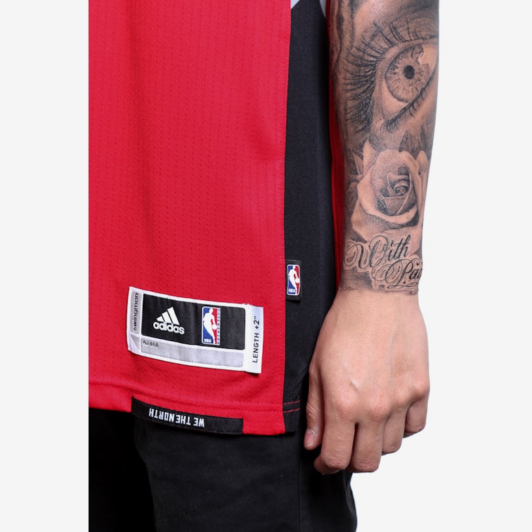 Raptors 7 Lowry Swingman Jersey Red