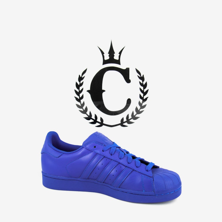 Superstar Pharrell Royal