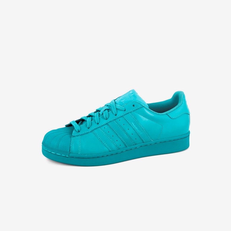 Superstar Pharrell Teal