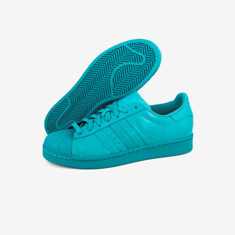Superstar Pharrell Teal