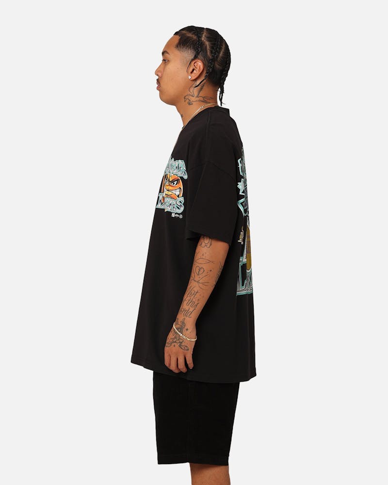 Mitchell & Ness Los Angeles Lakers Graffiti T-Shirt Black thumbnail - 6