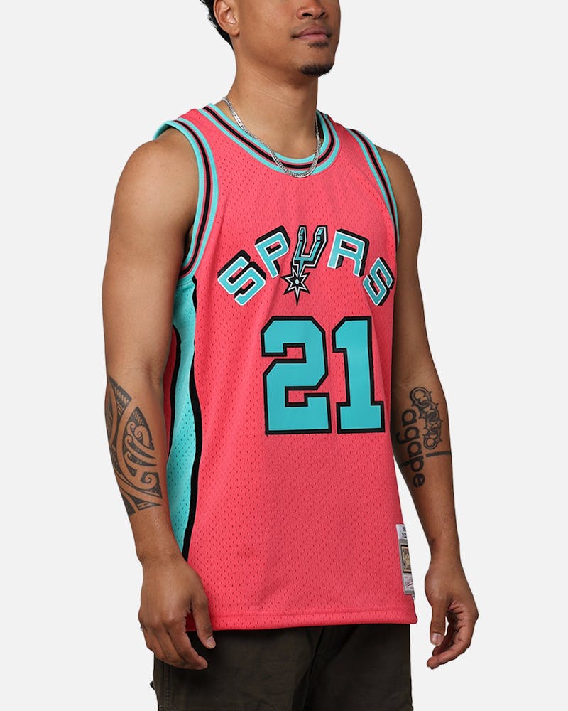 Mitchell & Ness San Antonio Spurs Tim Duncan 'Spurs 2014 Champs' '98-99 Swingman Jersey Pink thumbnail - 4