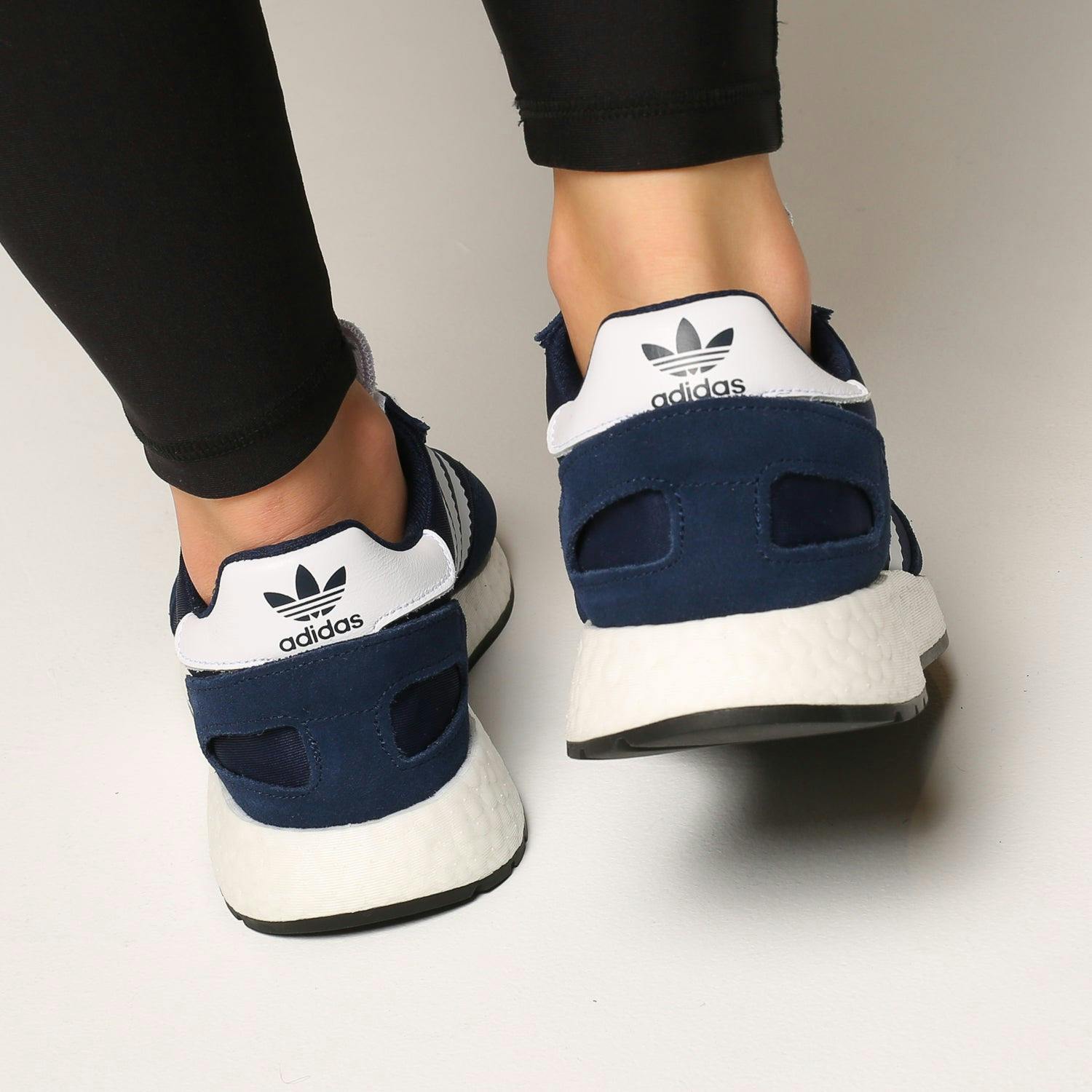 Adidas Women�s I5923 Navy/White Culture Kings NZ
