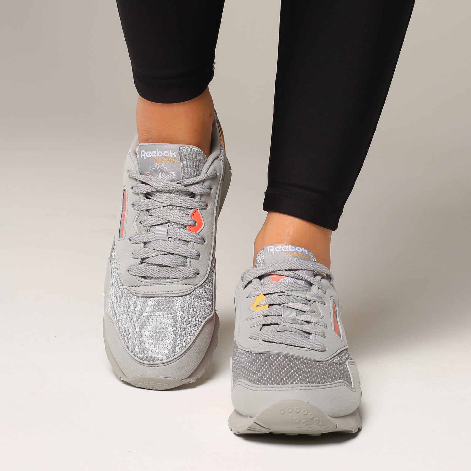 reebok white and pink classics nylon m txt trainers