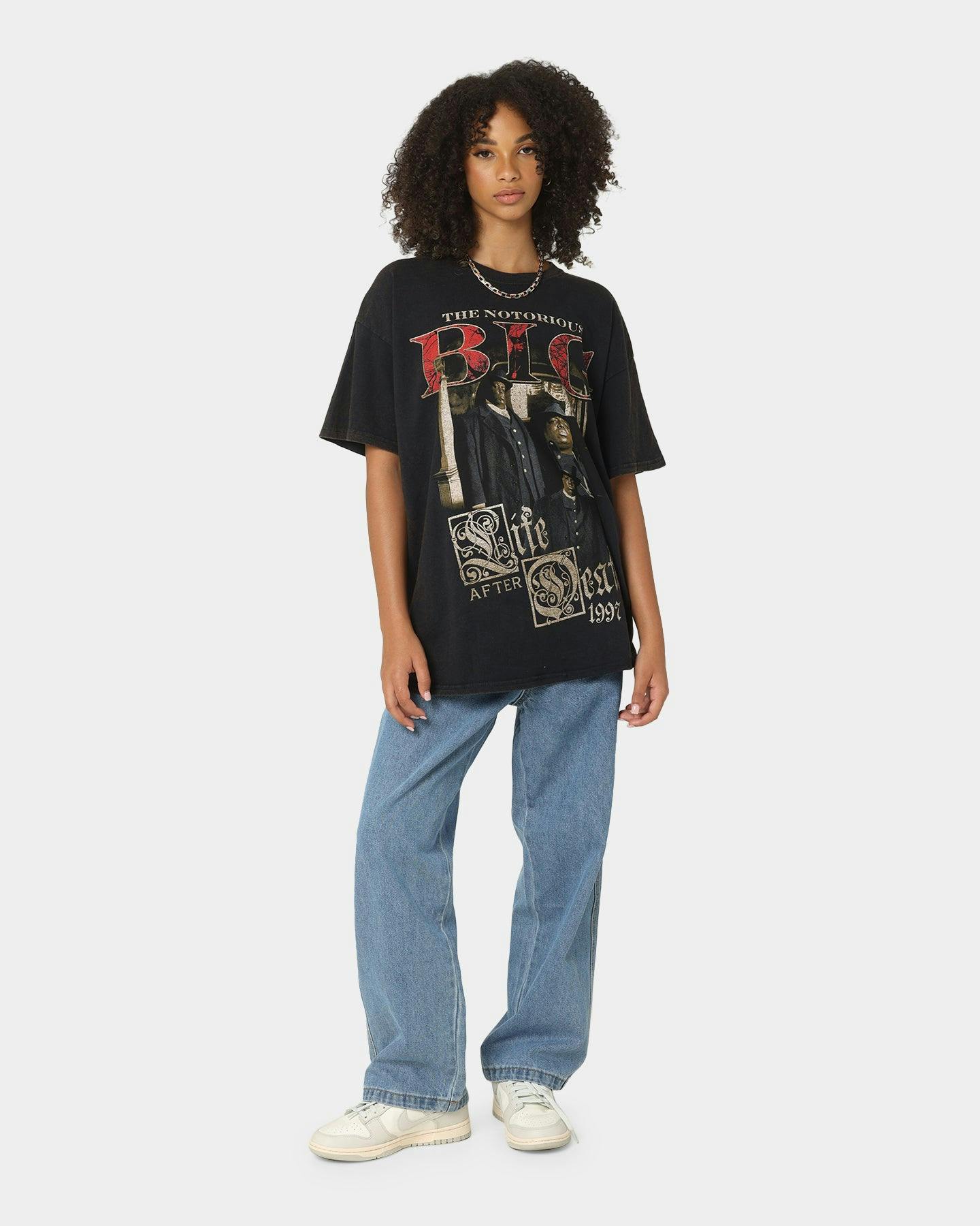Notorious B.I.G Biggie Cover Shots Vintage T-Shirt Black