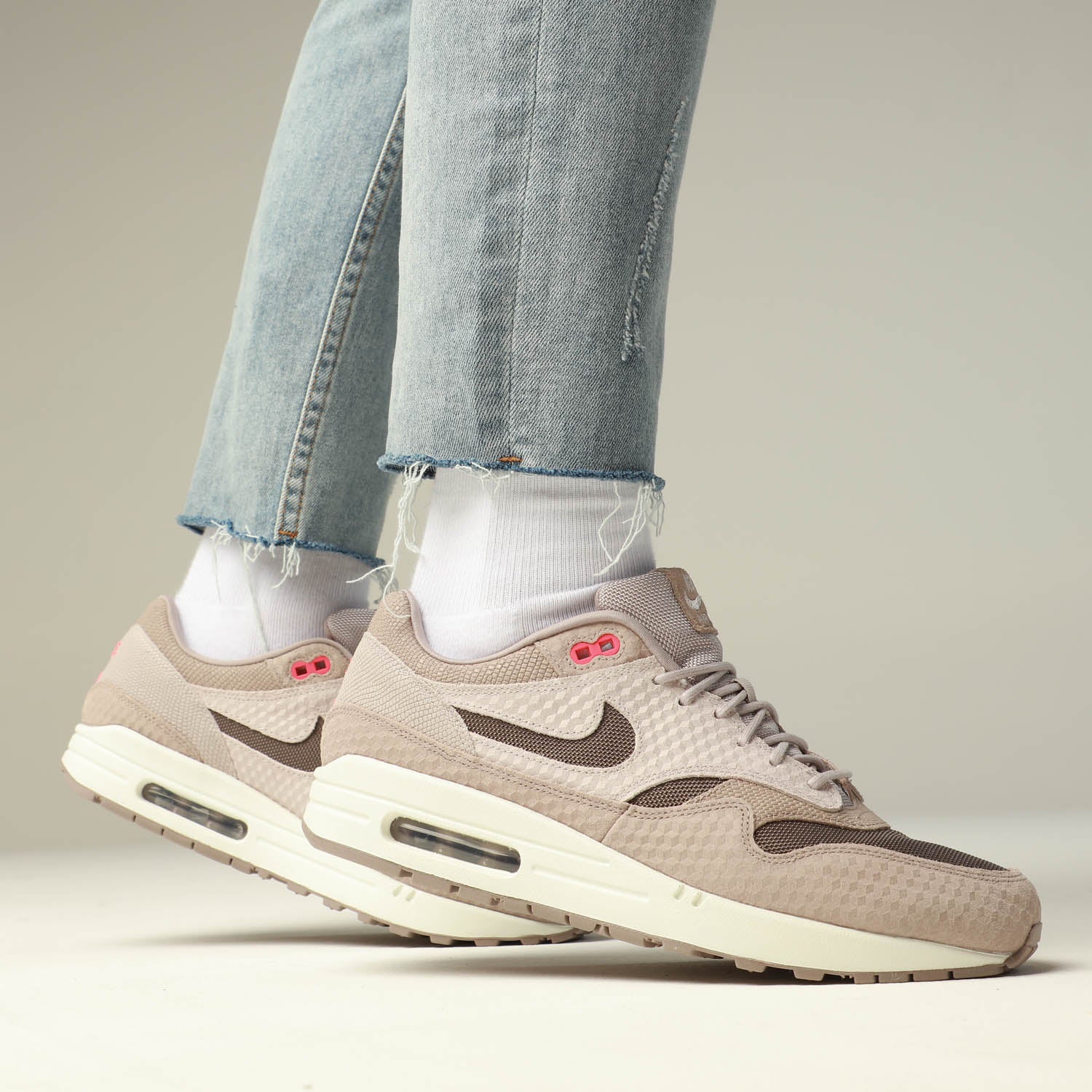 air max 1 moon