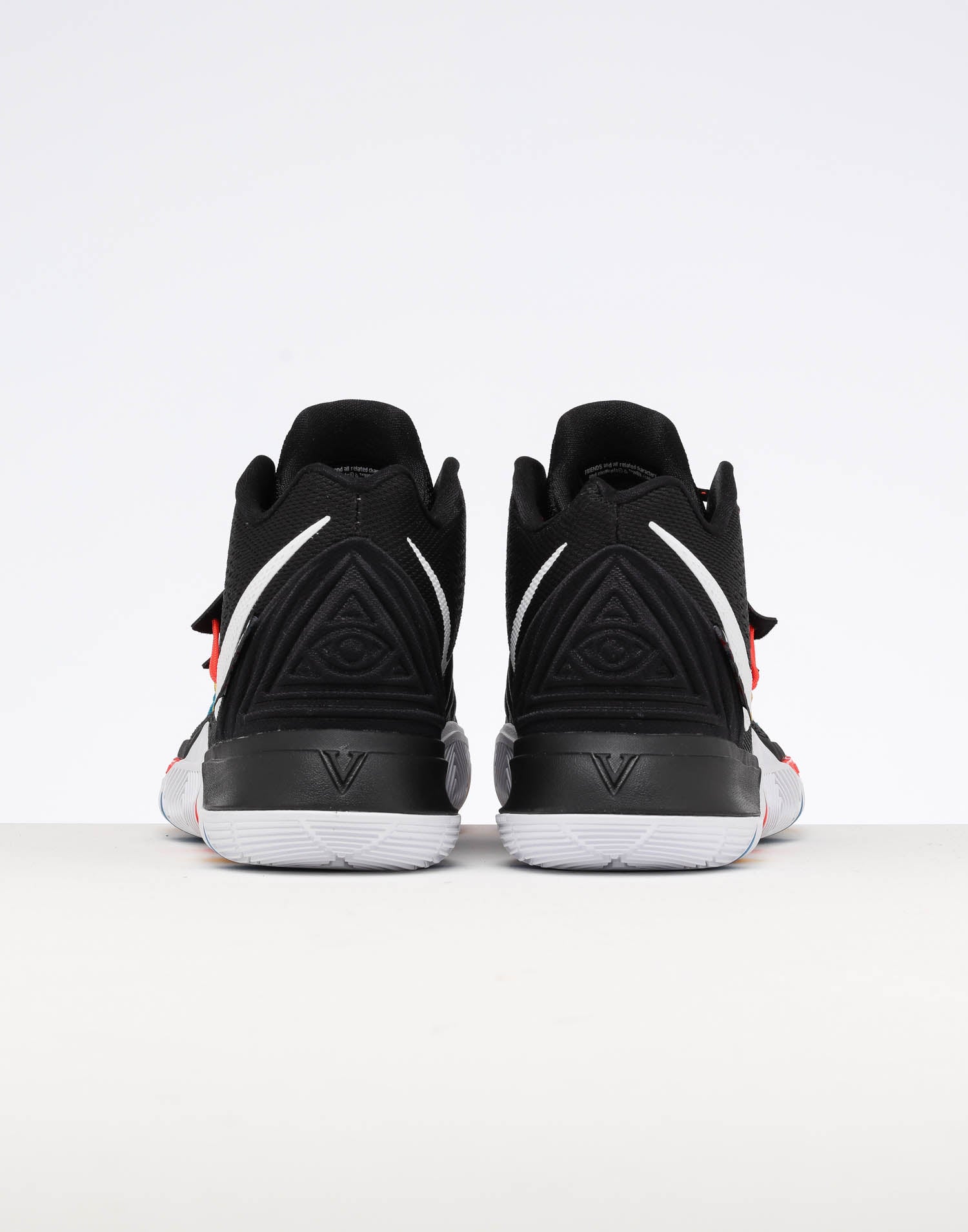 Mens Nike Kyrie 5 PE Basketball Shoes White Black Red Gray