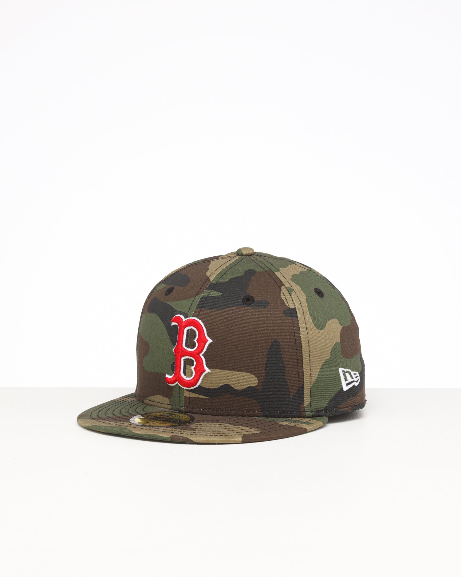 fitted camo red sox hat