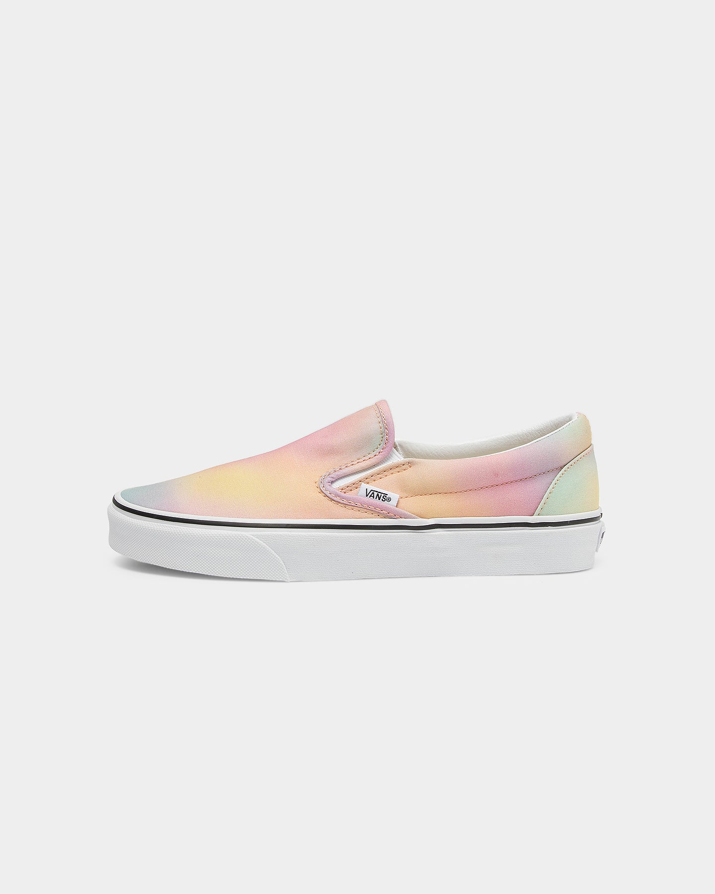 vans aura classic slip on