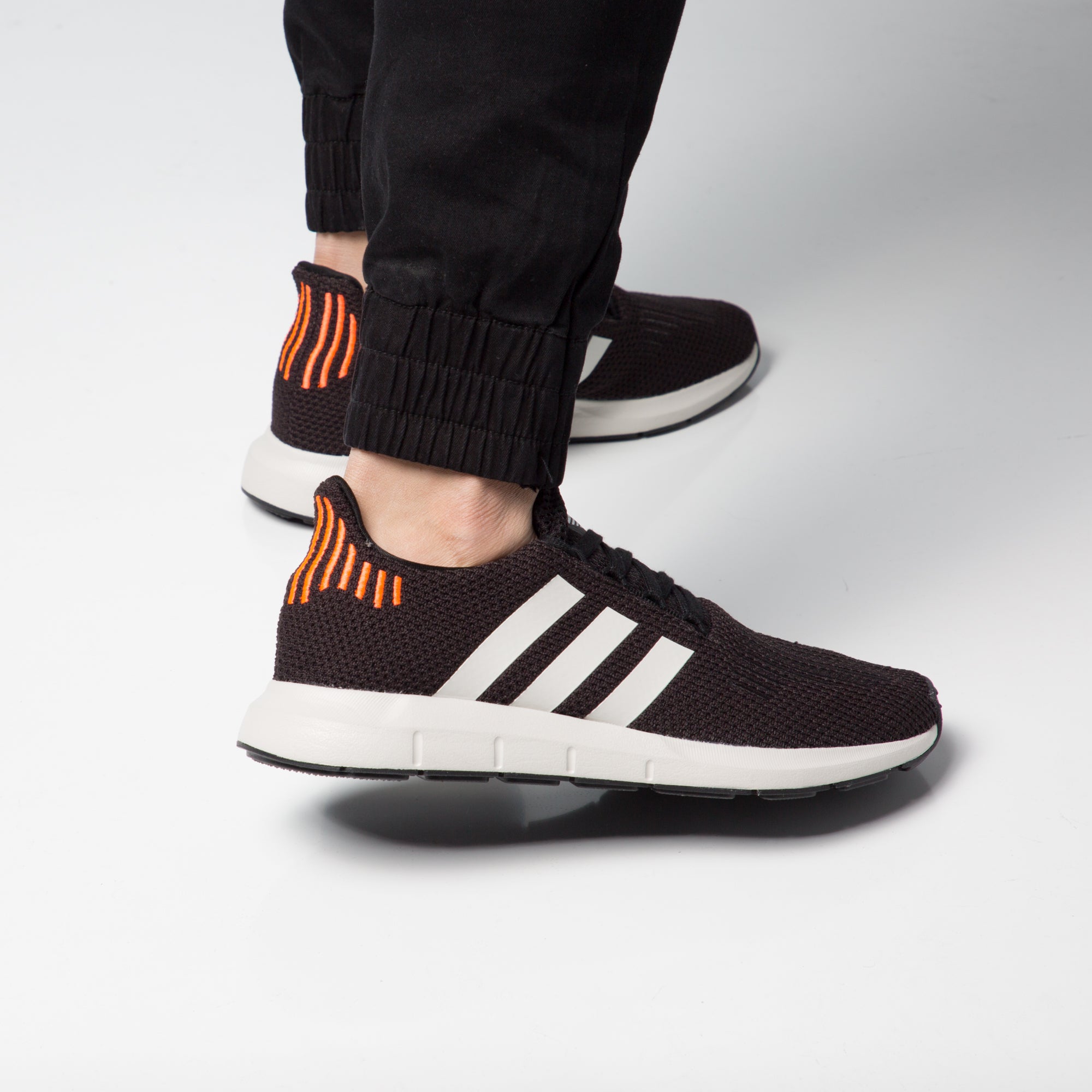 adidas b37730