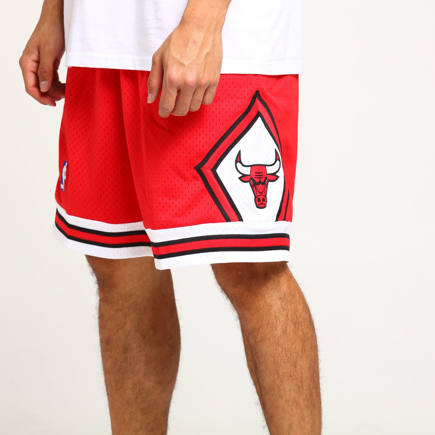 mitchell ness chicago bulls shorts