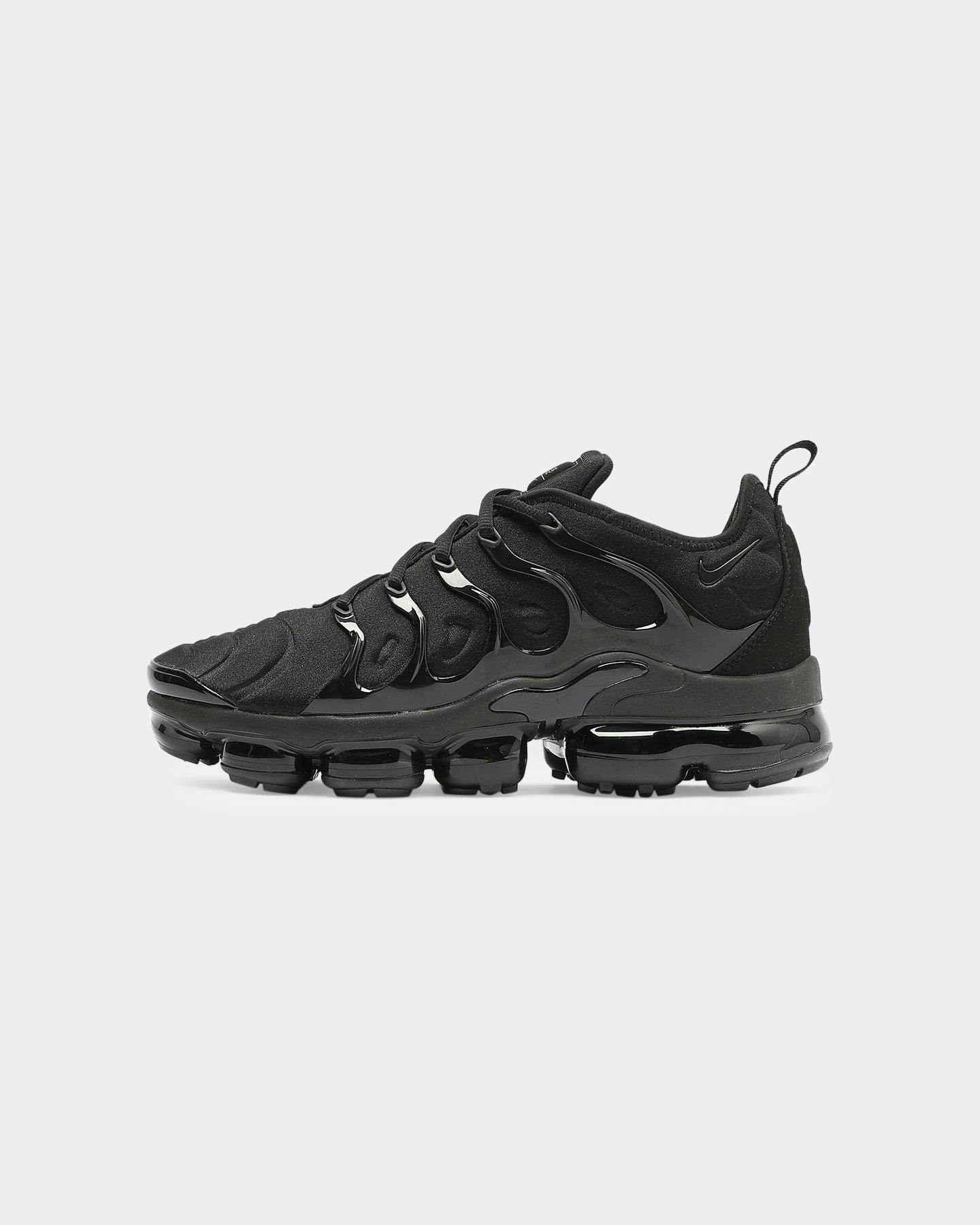 nike vapormax plus black womens