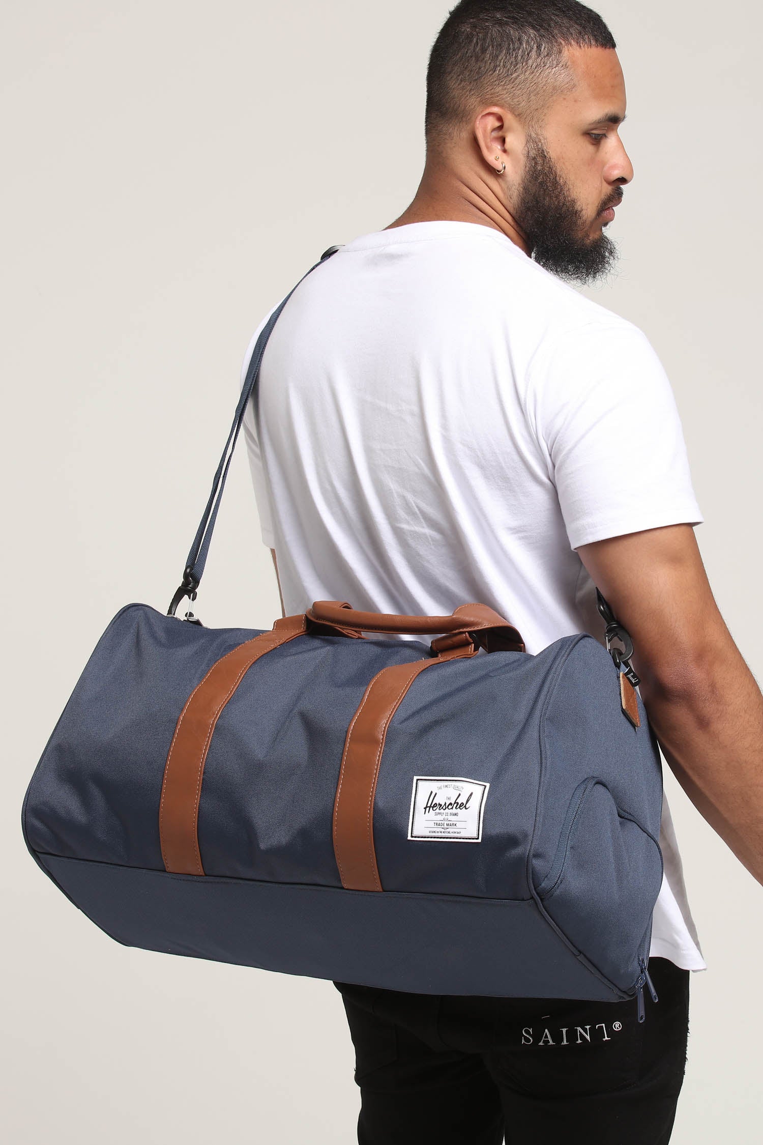herschel novel duffle navy
