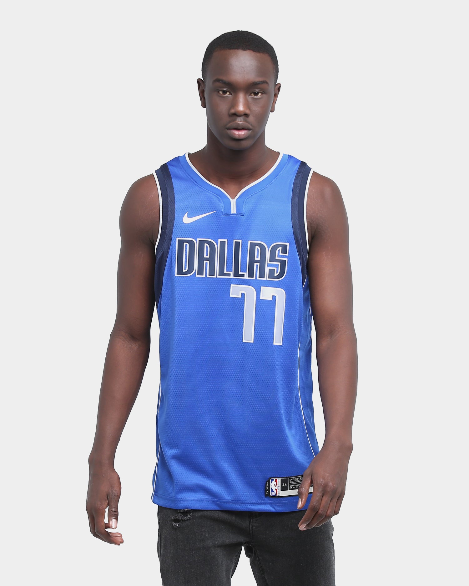 Nike Dallas Mavericks Luka Dončić #77 