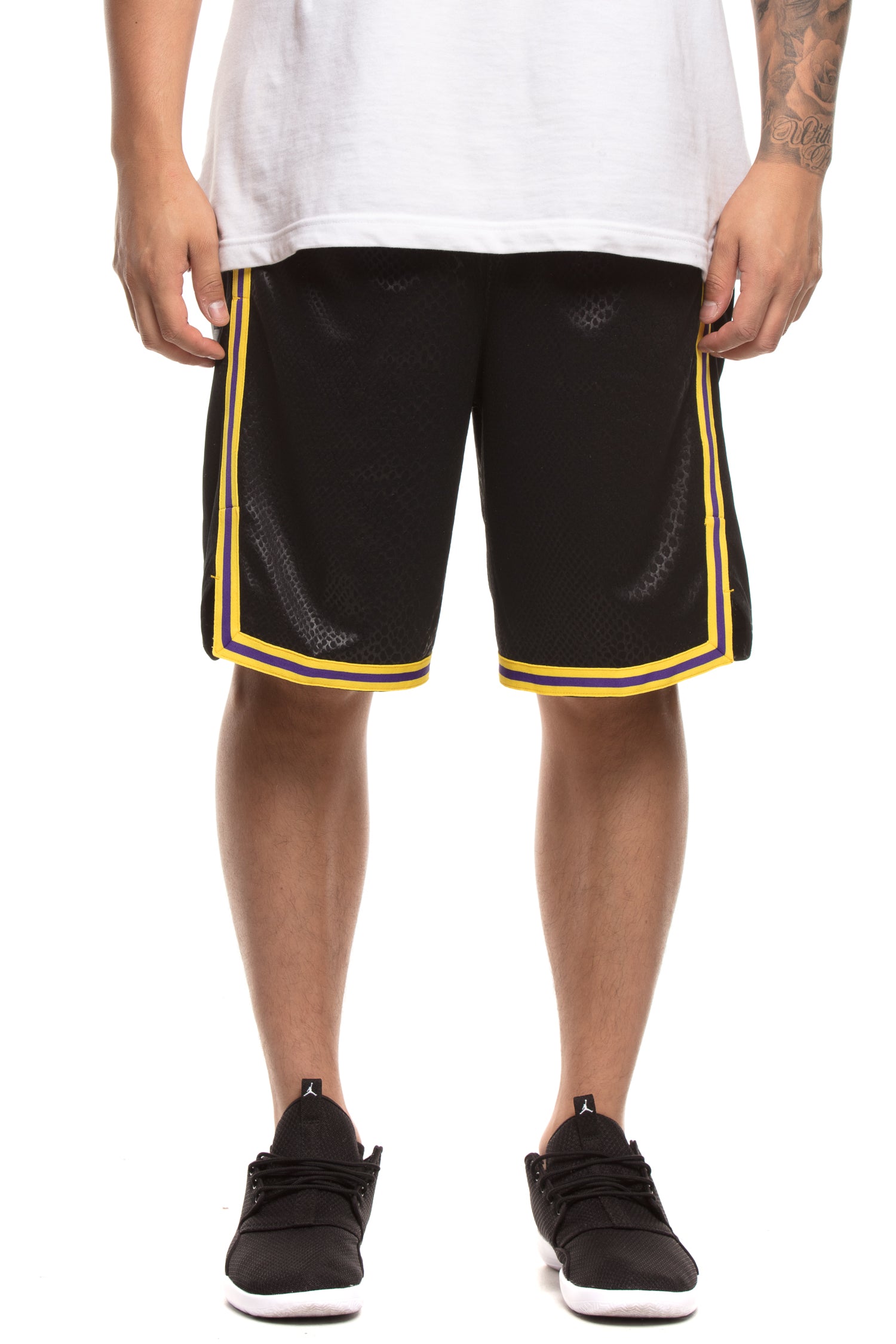 nike lakers swingman shorts