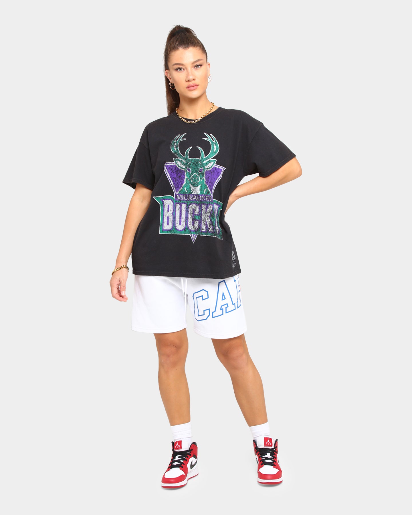 mitchell and ness milwaukee bucks shorts