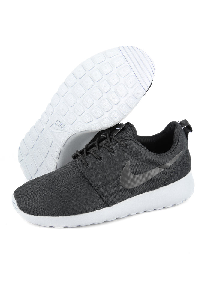 nike roshe one womens black nz nike roshe one womens black nz